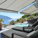 Counting Stars Villa