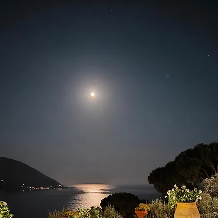 Counting Stars Villa Recco